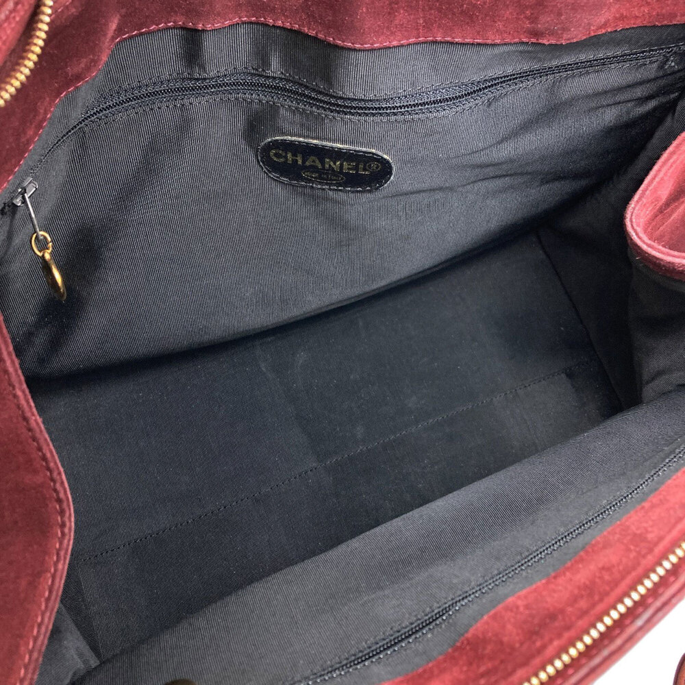 CHANEL Red Logo Tote Bag - Picture 5 of 16